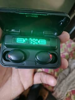 Air Pod Pro 2& P9 Ear Buds