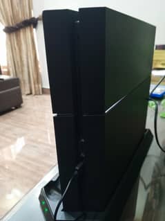 ps4 fat non jailbreak 500 gb slightly used two original black contro