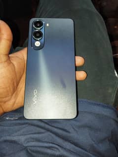 Vivo Y04 4+4/64 Contact: 03266275163