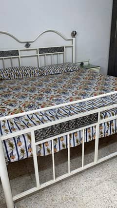 iron bed set