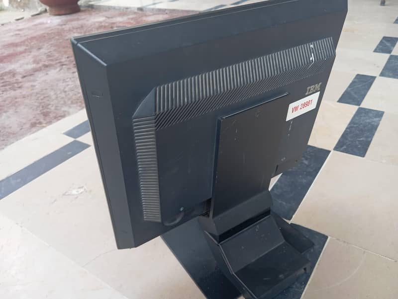 MONITOR DISPLAY 1