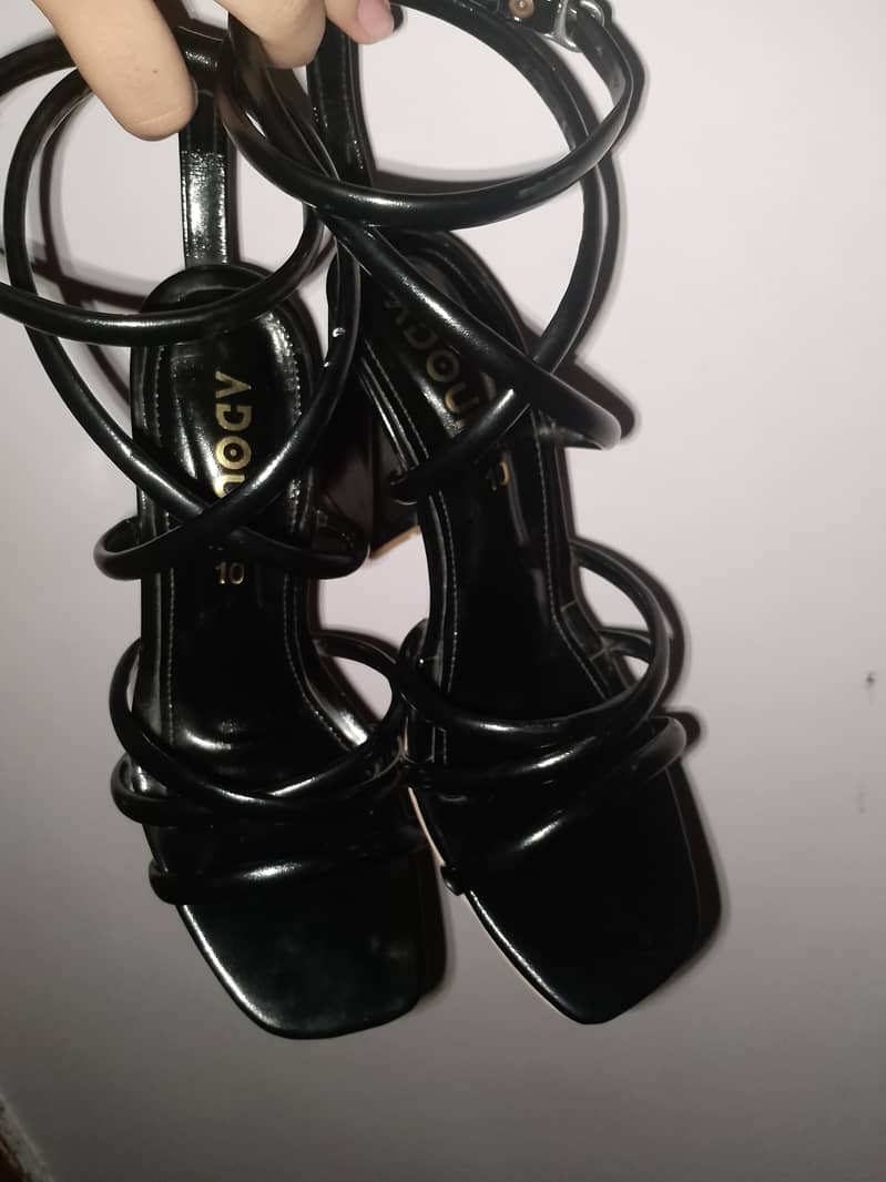 black heels 0