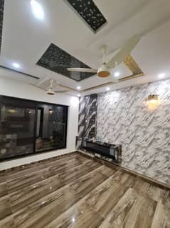 10 marla house is available for sale in bahria town lahore