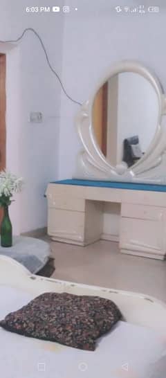 Dressing Table for sale in Gulberg 2