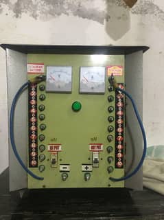 10 Batteries Commerical Charger Urgent Sale