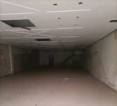 10 Marla Building In Central Allama Iqbal Town For rent