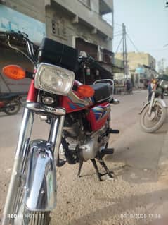 Honda cg125 2022 genion condition ,1st onwer hai.