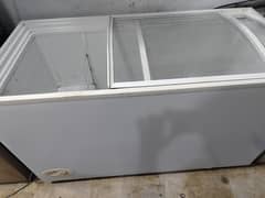 Defrezer For sale Like New