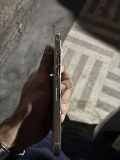 IPHONE 12 PRO MAX ( Non- PTA - factory unlock)