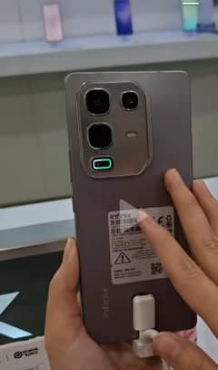 infinix haftaa use liya hai 8gb ram 256 stoge03234951702