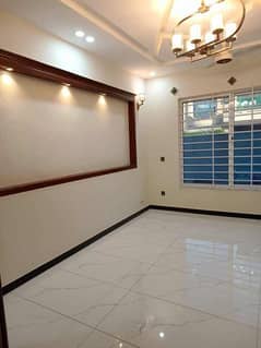 Size 35x70 Upper Portion For Rent In G-13