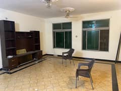 1 Kanal Upper Portion tile Floor For Rent
