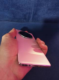 Infinix Zero 40 8/256 5 month warranty