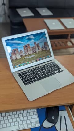 2017 MacBook Air 8GB RAM | 256GB SSD | SLIM AND LIGHT WEIGHT | AKORA