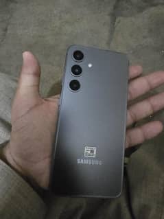 s24 black color