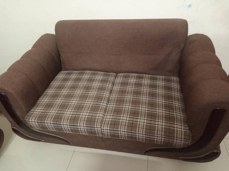 sofa set with table 4
