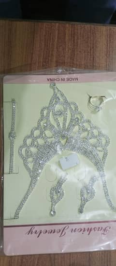 jewellerery set is banded set and not delivery at rider  just for home