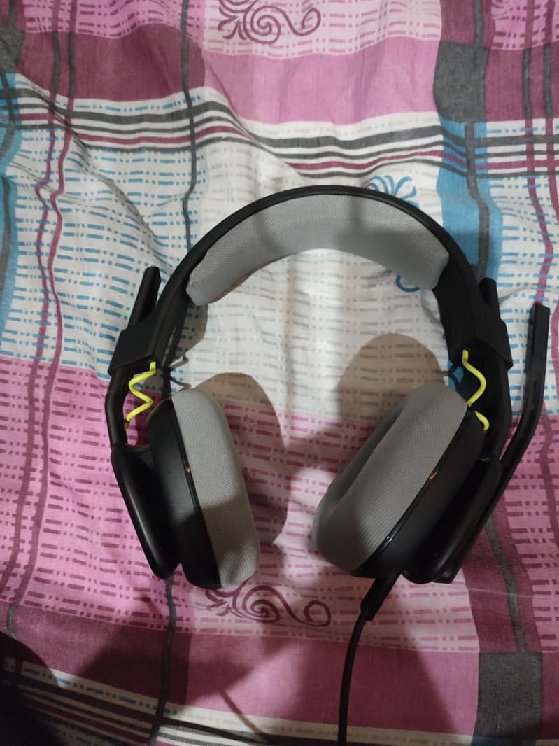 Logitech Astro A10 2nd gen almost new (without box) 5