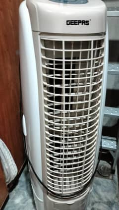 one week used air color in good condition