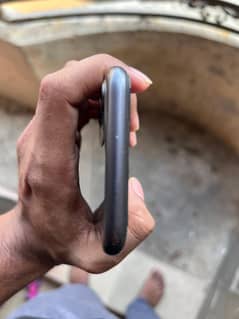 I phone 11 black color, 64GB neat and clean good condition one hand