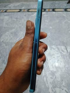 Tecno spark 20