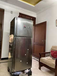 Medium Size Refrigator - Dawlance