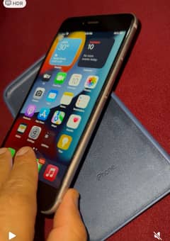 Model town Lahore : selling 10 by 10 iPhone 6s Plus