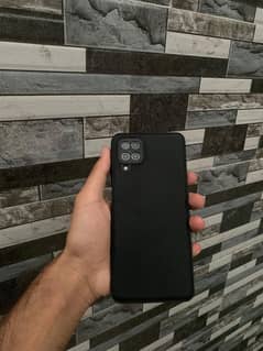 Samsung A12