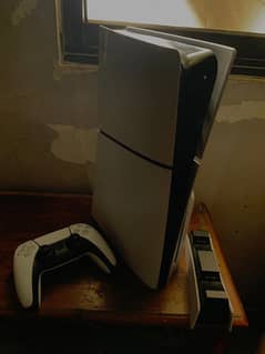 Ps5 1tb Slim 2 controllers