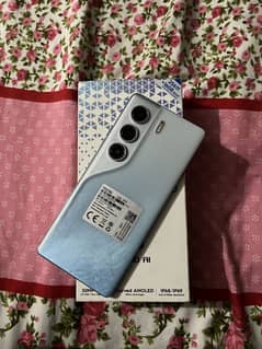 Tecno camon 40 pro only 20 days use