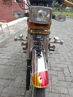 i am selling Honda 125 special edition  contact no 03427500117
