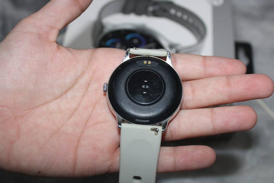 Zero Luna Smart Watch I 1.39" TFT Display, Bluetooth Calling, 4