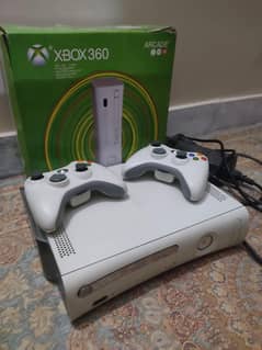 Xbox 360 1TB, 2 controllers, JTag, 200 games