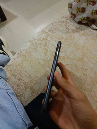 Iphone 11promax pta approved 256gb 98% waterpack