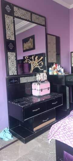 dressing table and side table
