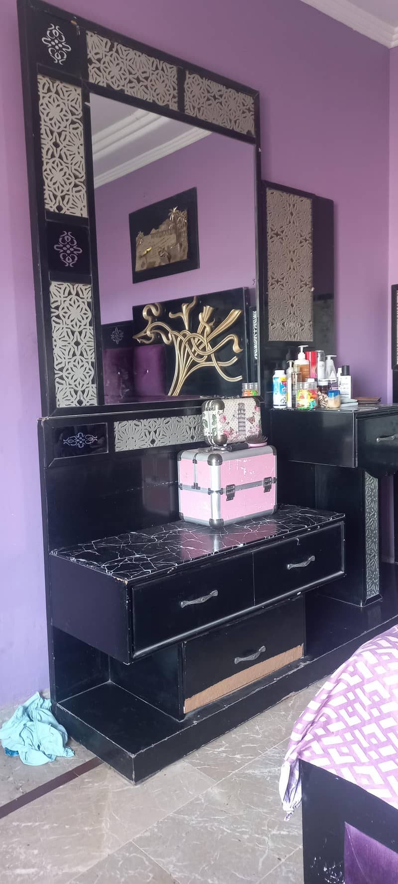 dressing table and side table 2