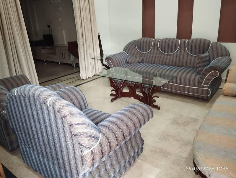 5 seater sofa set with tables 1