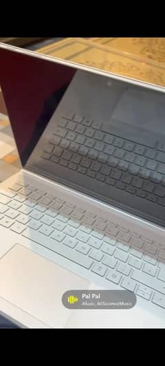 Microsoft Surface Book 2 – i5 | 8GB RAM | 256GB SSD | For urgent sale