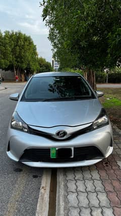 Toyota Vitz 1.0 2015 model registered 2018