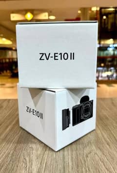 SONY ZVE10 MARK II with 16-50 OSS Ii lens pin pack one year official