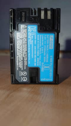 DSLR camera