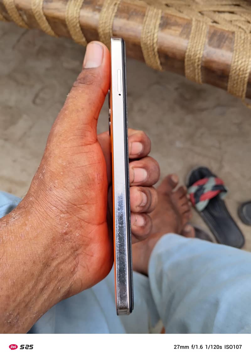 Infinix note 30 complete box with 45watt fast cahrger 4