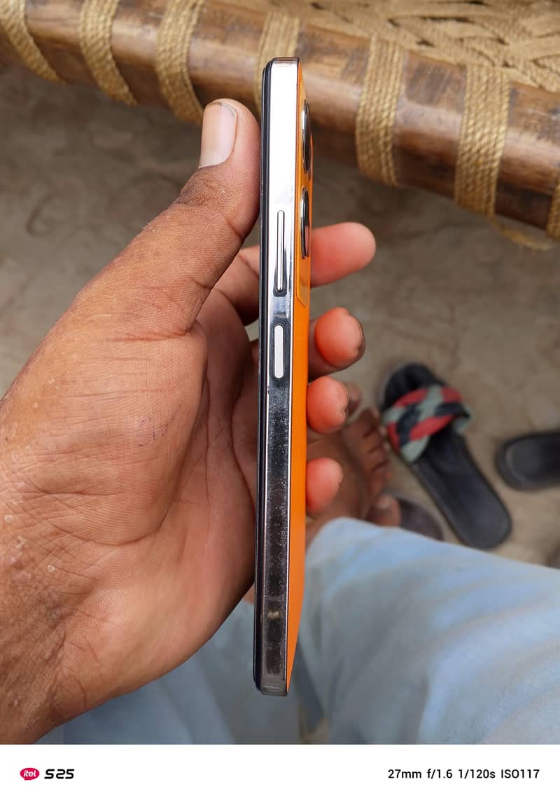Infinix note 30 complete box with 45watt fast cahrger 6