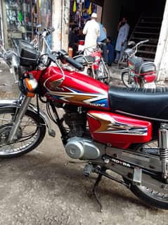 Honda 125 red color for sale