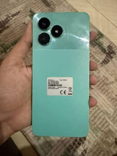 4/64 realme c51