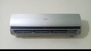 DC Inverter ORIENT 1/5 Ton (0315 4984894)