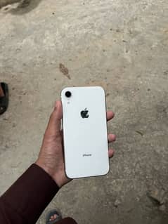 iPhone XR 64GB Waterpack Factory Unlock