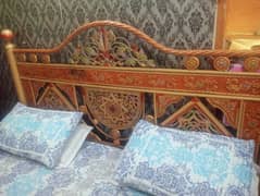 1 airan  bed with +daresing withoute metras
