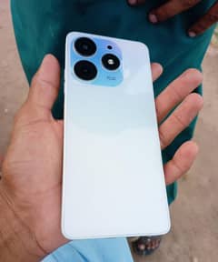 Tecno spark 10pro 8.8. 128 gb full box for sale