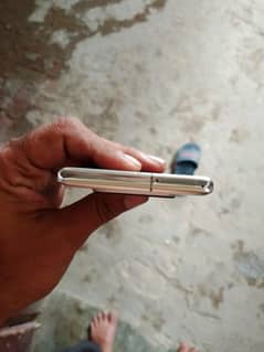 Aquos r6
